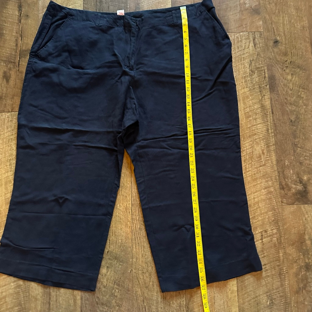 Women's Ruby Rd. Navy Capris 24W - Picture 6 of 11